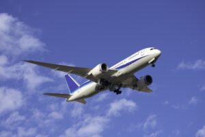 メディキュットは飛行機で正しく履けば危険ではない!